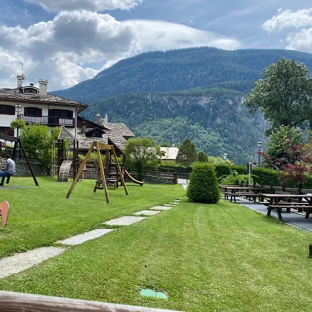 Caratteristici - Gli Archi Apartman